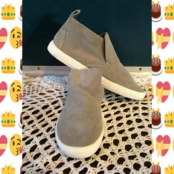 dolce vita xandie sneaker